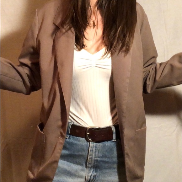 Woman’s Taupe Blazer (Can Be Oversized) - Picture 2 of 8